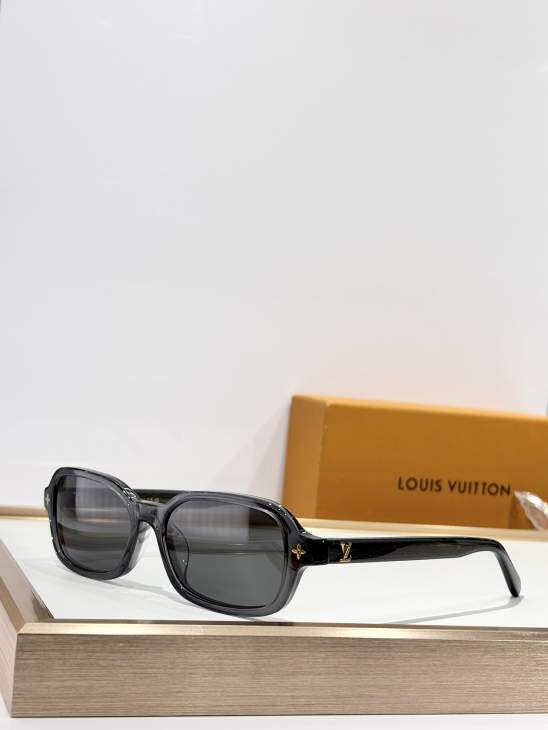 Picture of Louis Vuitton Sunglasses _SKUfw76989978fw